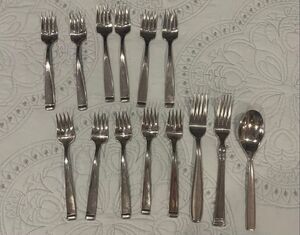 Mix Lot Flatwear Forks Oneida Lenox Junk Drawer Lot of 14
